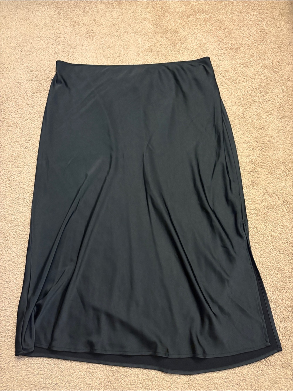 Old Navy Black Midi Skirt - Smooth Draped Silhouette